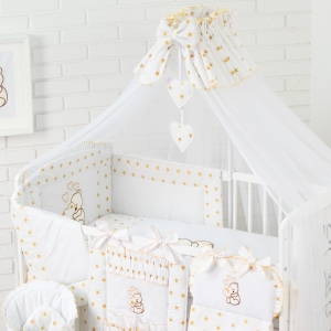 Pościel w złote gwiazdki do łóżeczka. Zestaw z haftem w zestawie 16 częściowym.