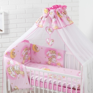 Babybettwäsche-Set mit dekorativer Schleife und hängenden Herzchen