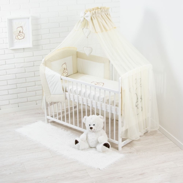 Set mit Babybett, 12-teilig. Hellbeige Babybettwäsche + Holzbett. Babyausstattung.
